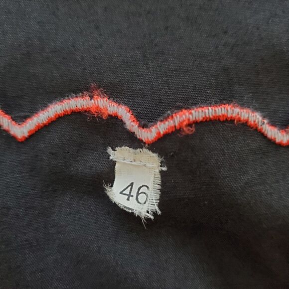 Vintage 80s Red Floral Embroidered Black Blouse - Picture 7 of 7